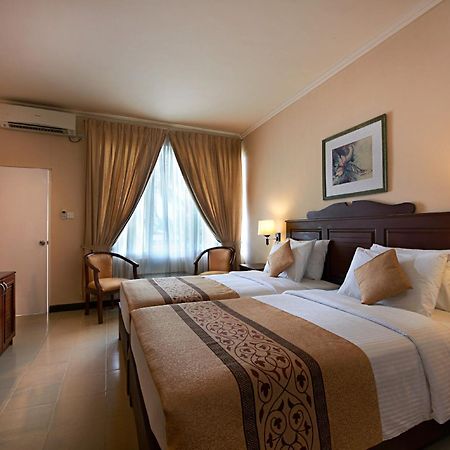 Berjaya Hotel Colombo Dehiwala-Mont Lavinia Extérieur photo