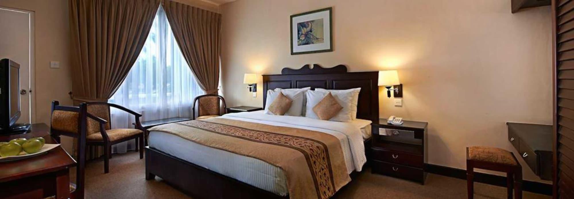 Berjaya Hotel Colombo Dehiwala-Mont Lavinia Extérieur photo